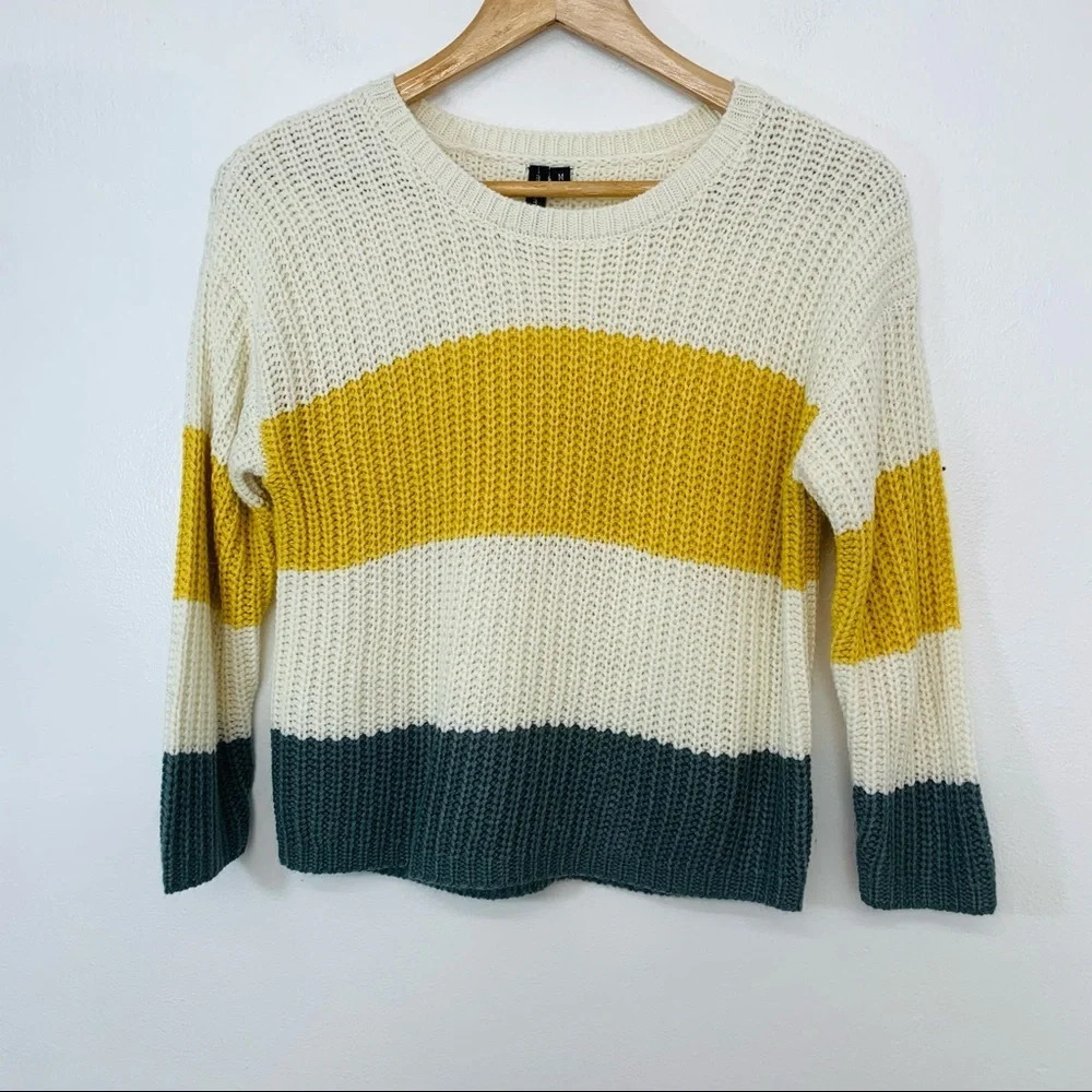 Moon Madison Womans‎ Sweater Small Crop Color Block Waffle Knit  3/4 Sleeve Soft